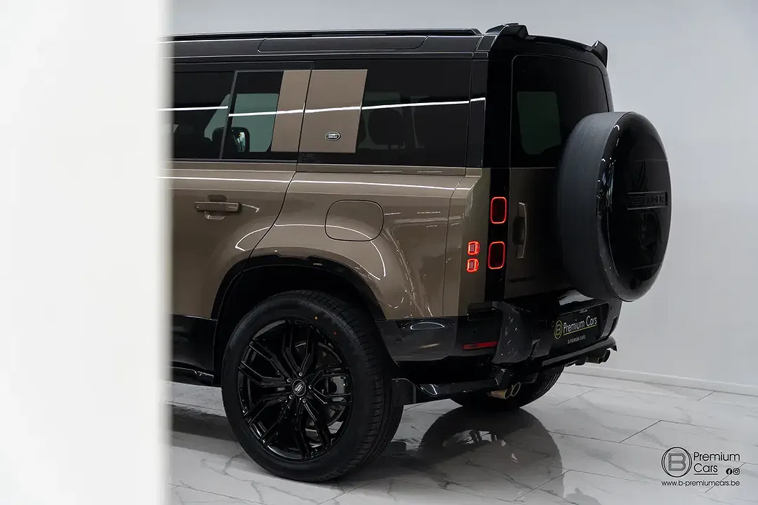 Land Rover Defender - Thumbnail 11