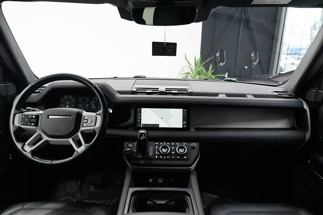 Land Rover Defender - Thumbnail 21