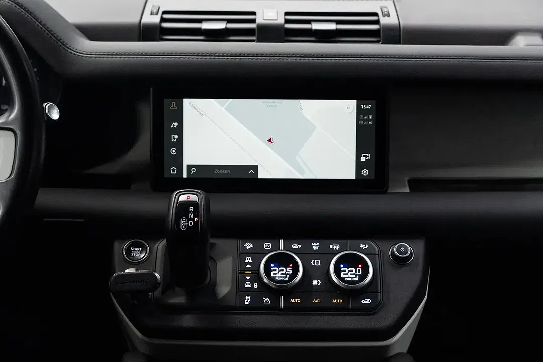 Land Rover Defender - Thumbnail 23