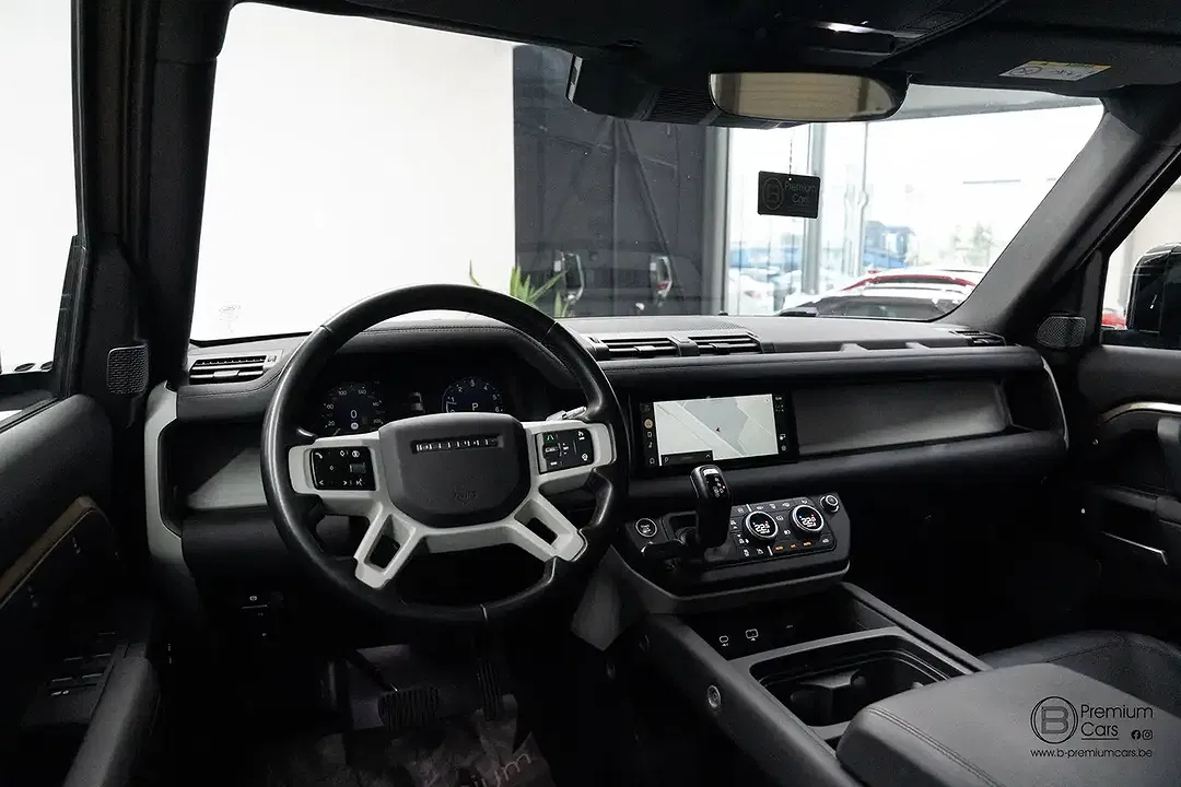 Land Rover Defender - Thumbnail 26