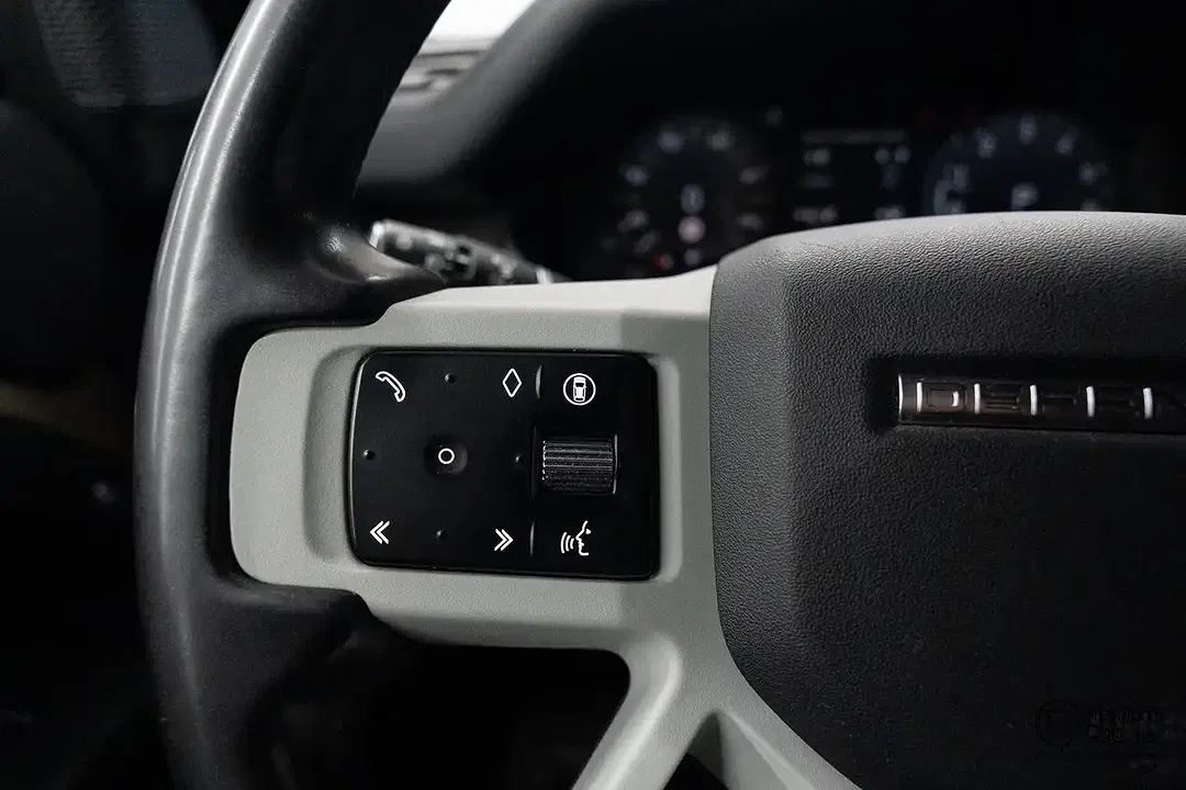 Land Rover Defender - Thumbnail 32