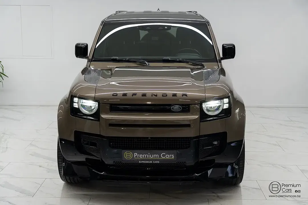 Land Rover Defender - Thumbnail 4