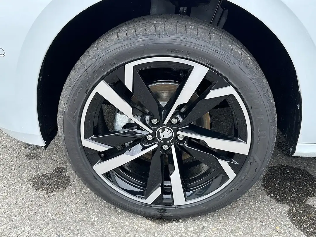 Skoda Kamiq - Thumbnail 6