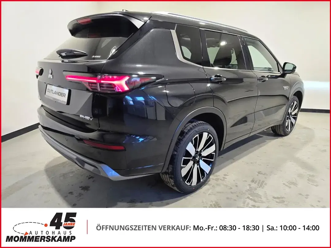 Mitsubishi Outlander - Thumbnail 4