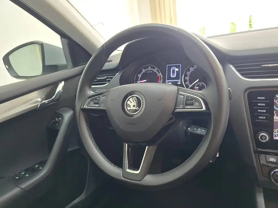 Skoda Octavia - Thumbnail 10
