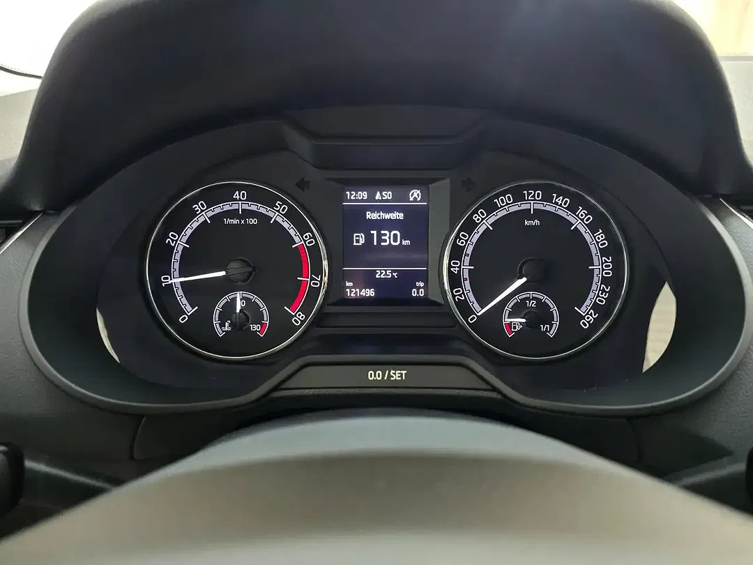 Skoda Octavia - Thumbnail 16