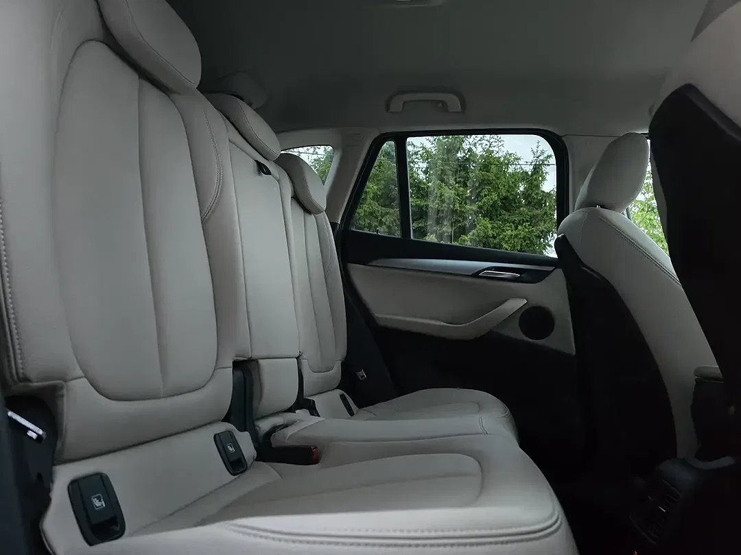BMW X1 - Thumbnail 13