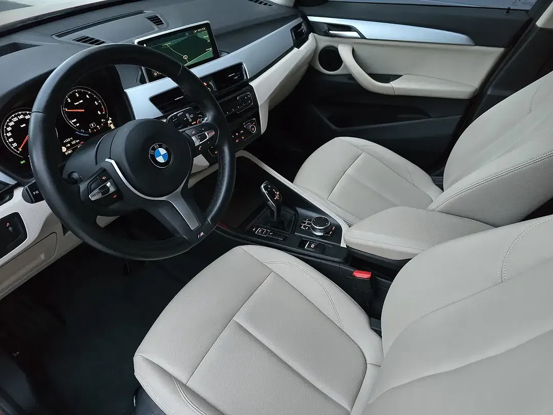 BMW X1 - Thumbnail 8