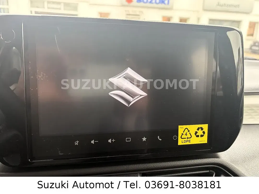 Suzuki Swift - Thumbnail 10