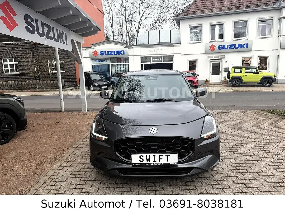 Suzuki Swift - Thumbnail 2