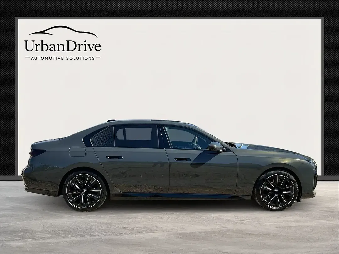 BMW 740 - Thumbnail 12