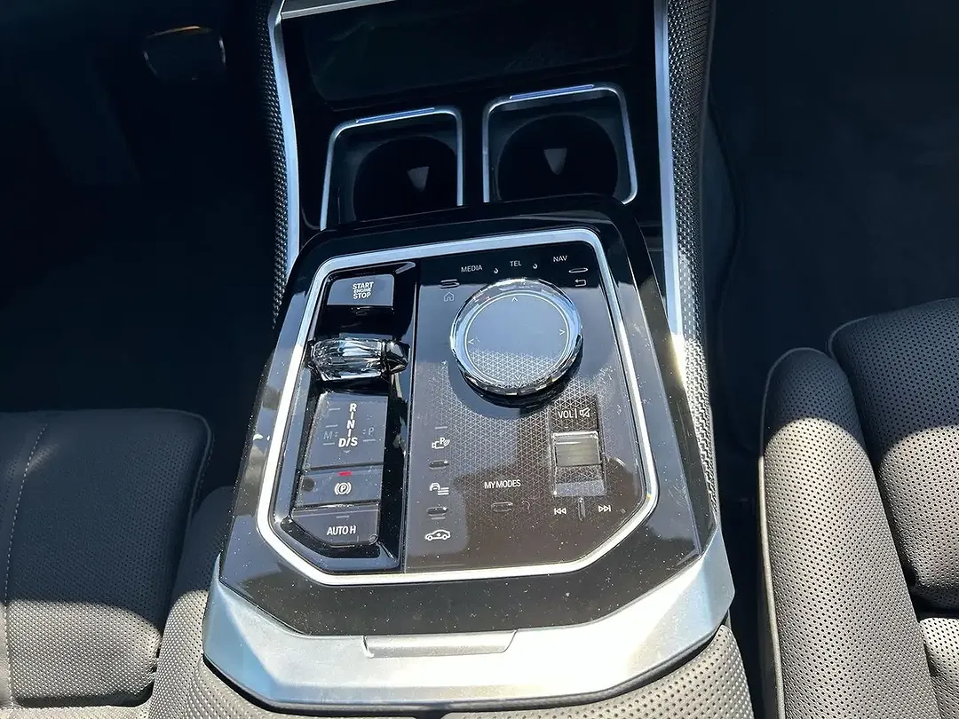 BMW 740 - Thumbnail 6
