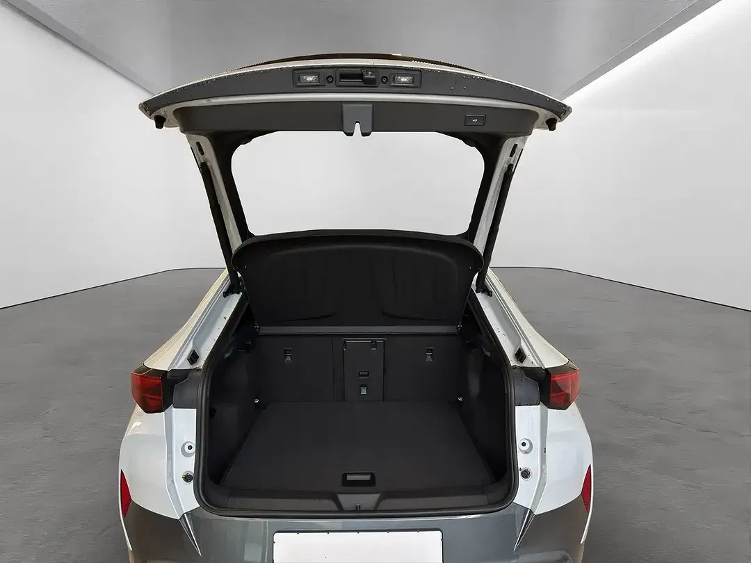 CUPRA Tavascan - Thumbnail 9