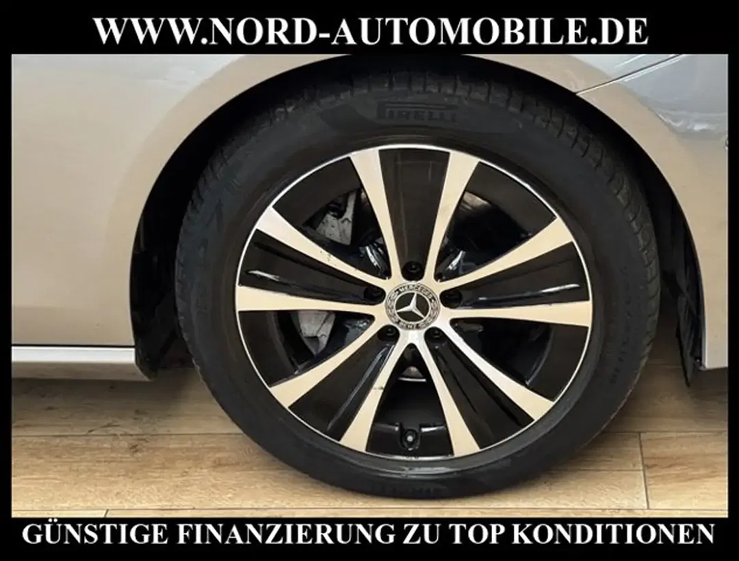 Mercedes-Benz E 300 - Thumbnail 9