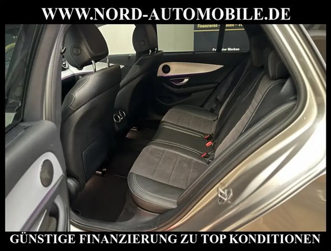 Mercedes-Benz E 300 - Thumbnail 12