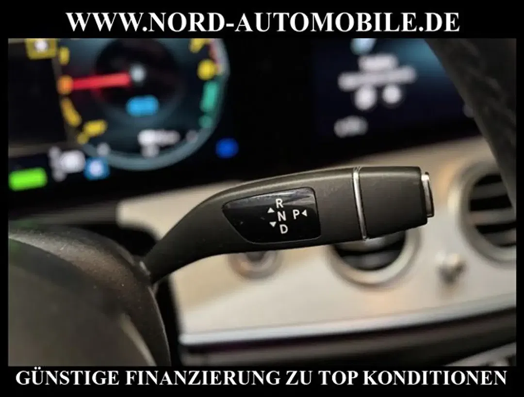 Mercedes-Benz E 300 - Thumbnail 16