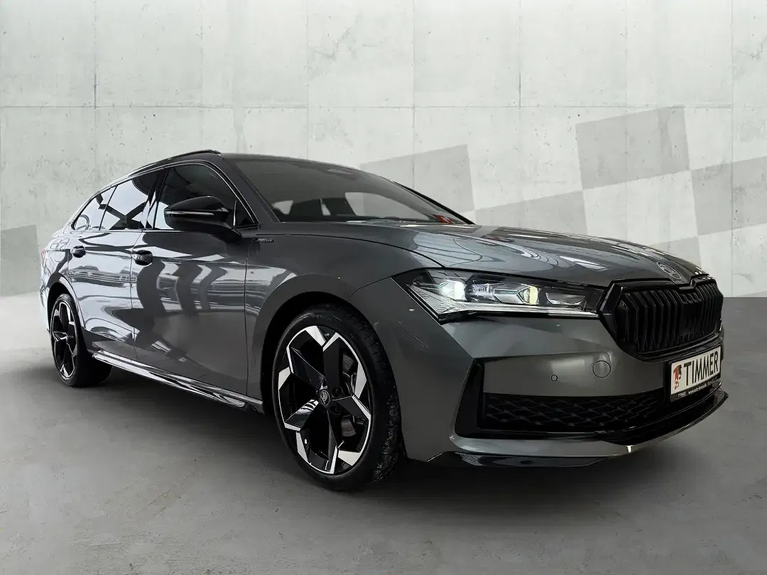 Skoda Superb - Thumbnail 1