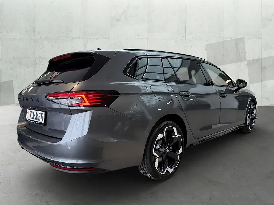 Skoda Superb - Thumbnail 2