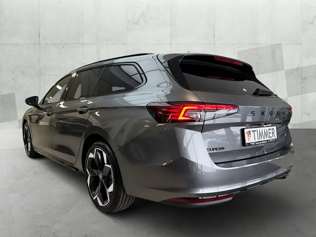 Skoda Superb - Thumbnail 3