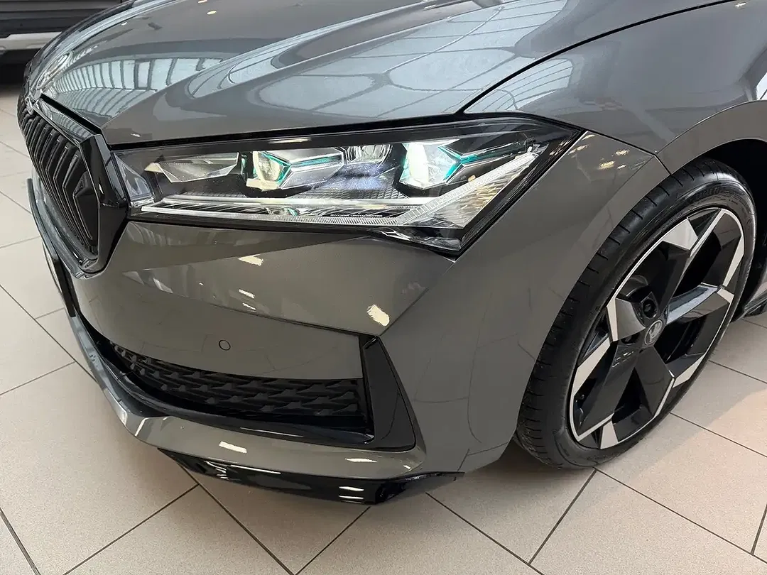 Skoda Superb - Thumbnail 4