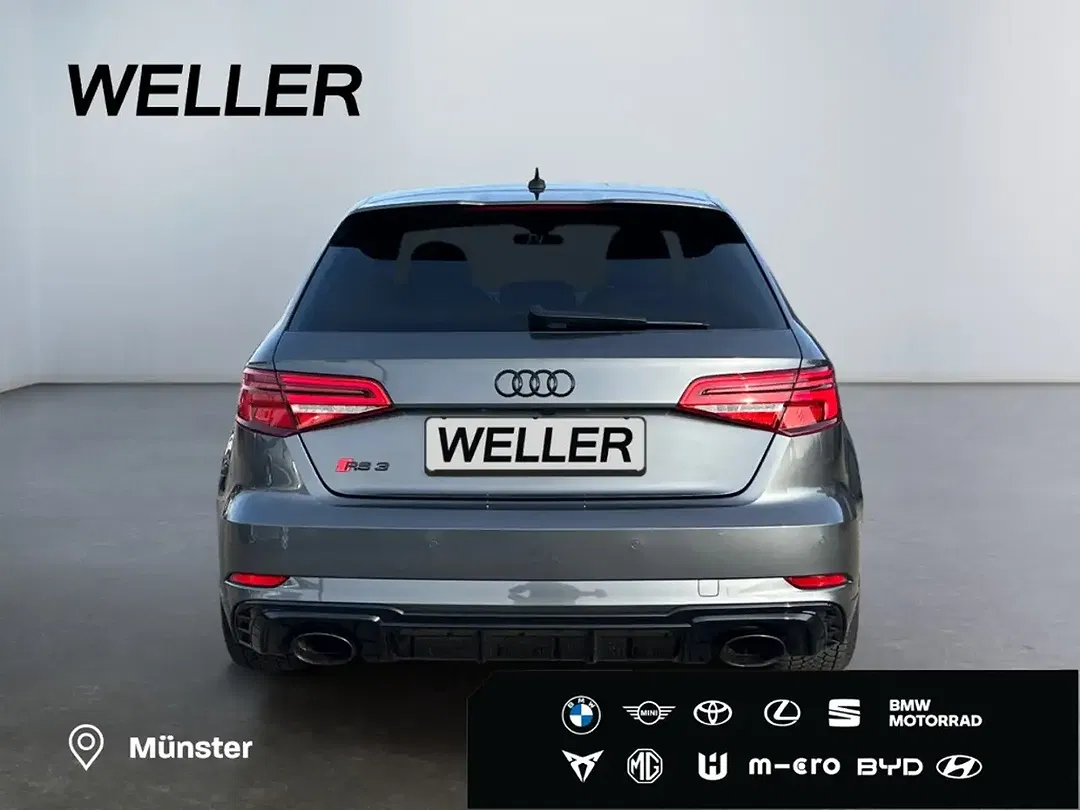 Audi RS3 - Thumbnail 3