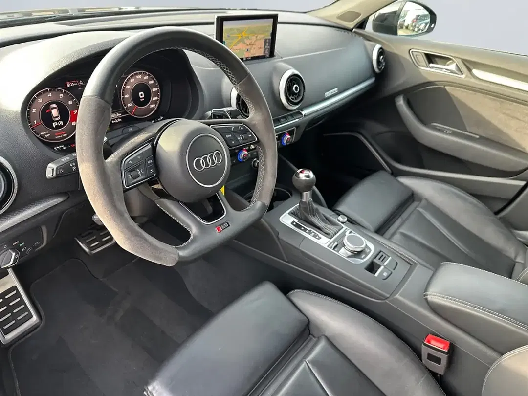 Audi RS3 - Thumbnail 4