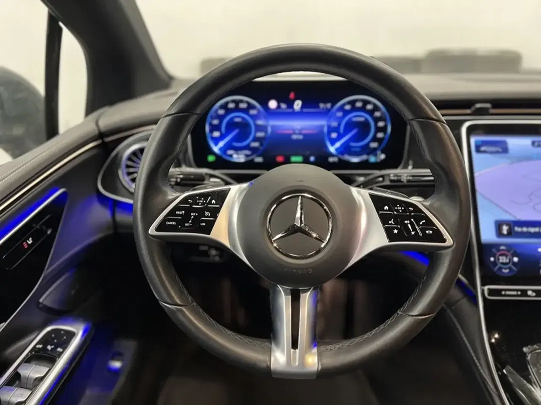 Mercedes-Benz EQE 300 - Thumbnail 8