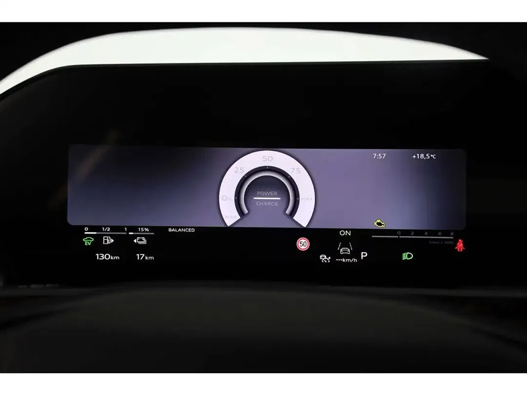 Audi Q3 - Thumbnail 12