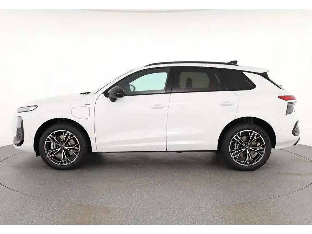 Audi Q3 - Thumbnail 4