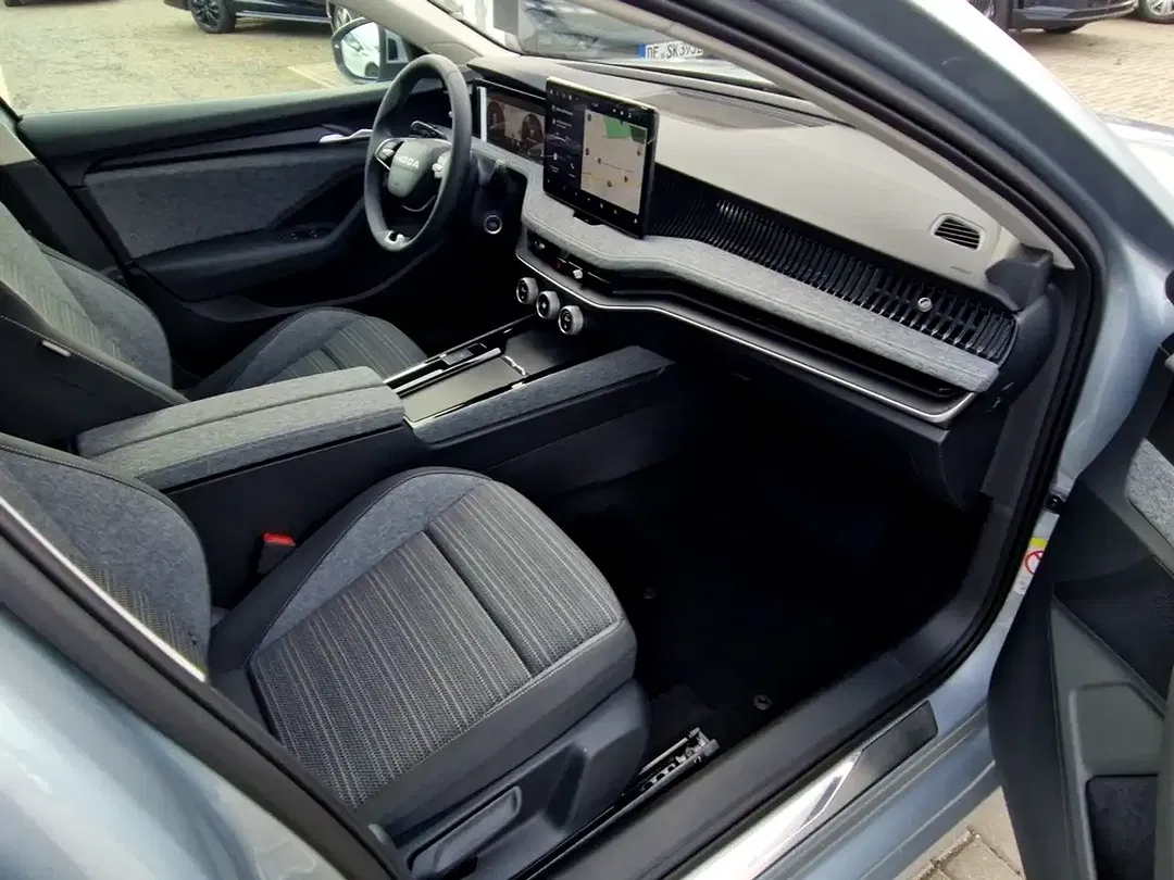Skoda Superb - Thumbnail 8