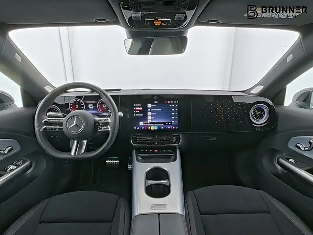 Mercedes-Benz CLA 350 - Thumbnail 5