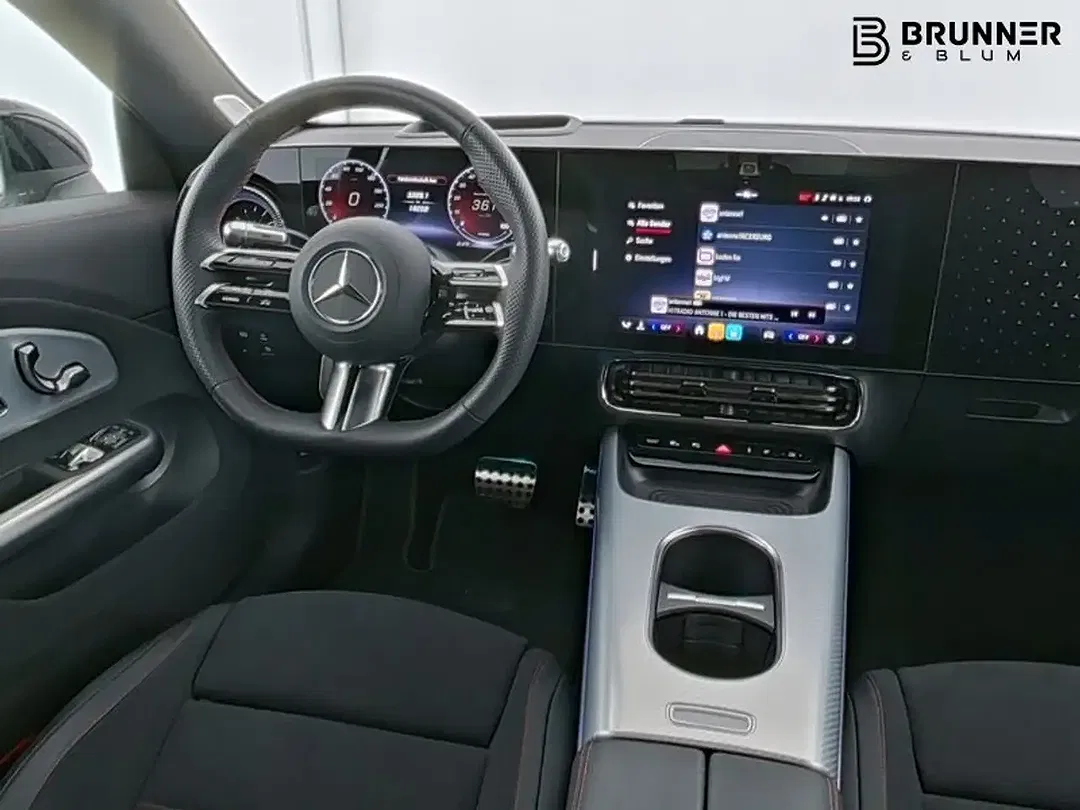 Mercedes-Benz CLA 350 - Thumbnail 6