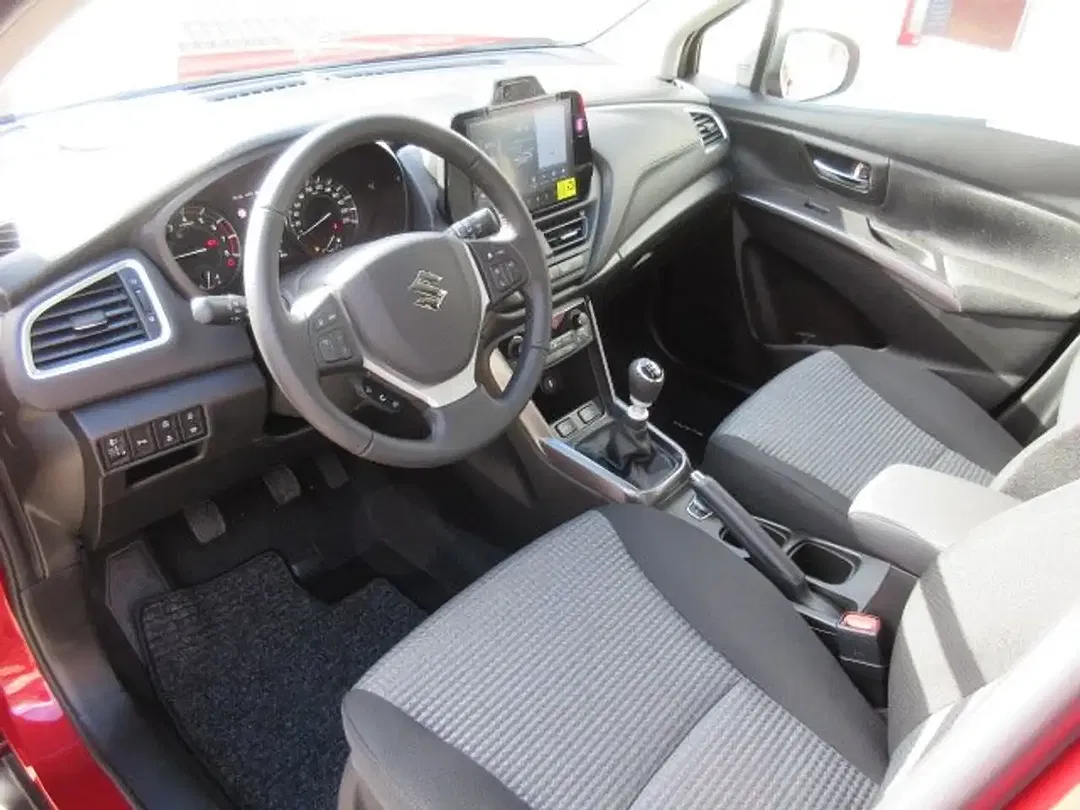 Suzuki S-Cross - Thumbnail 10