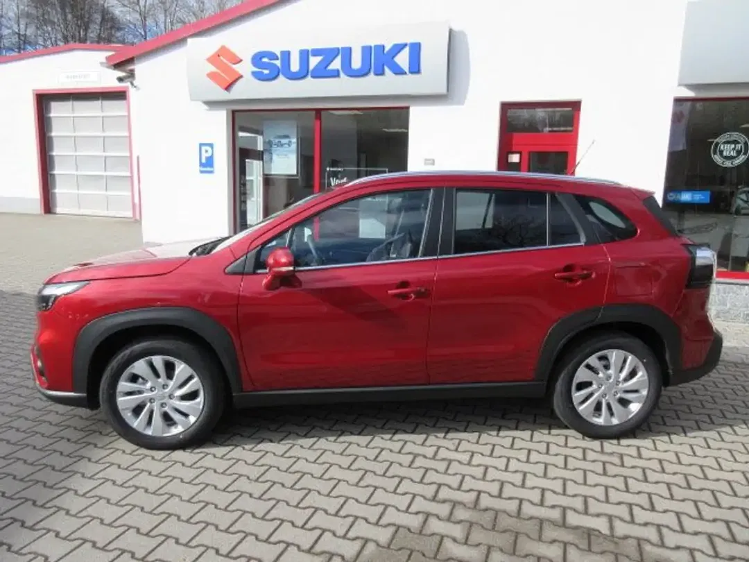 Suzuki S-Cross - Thumbnail 3
