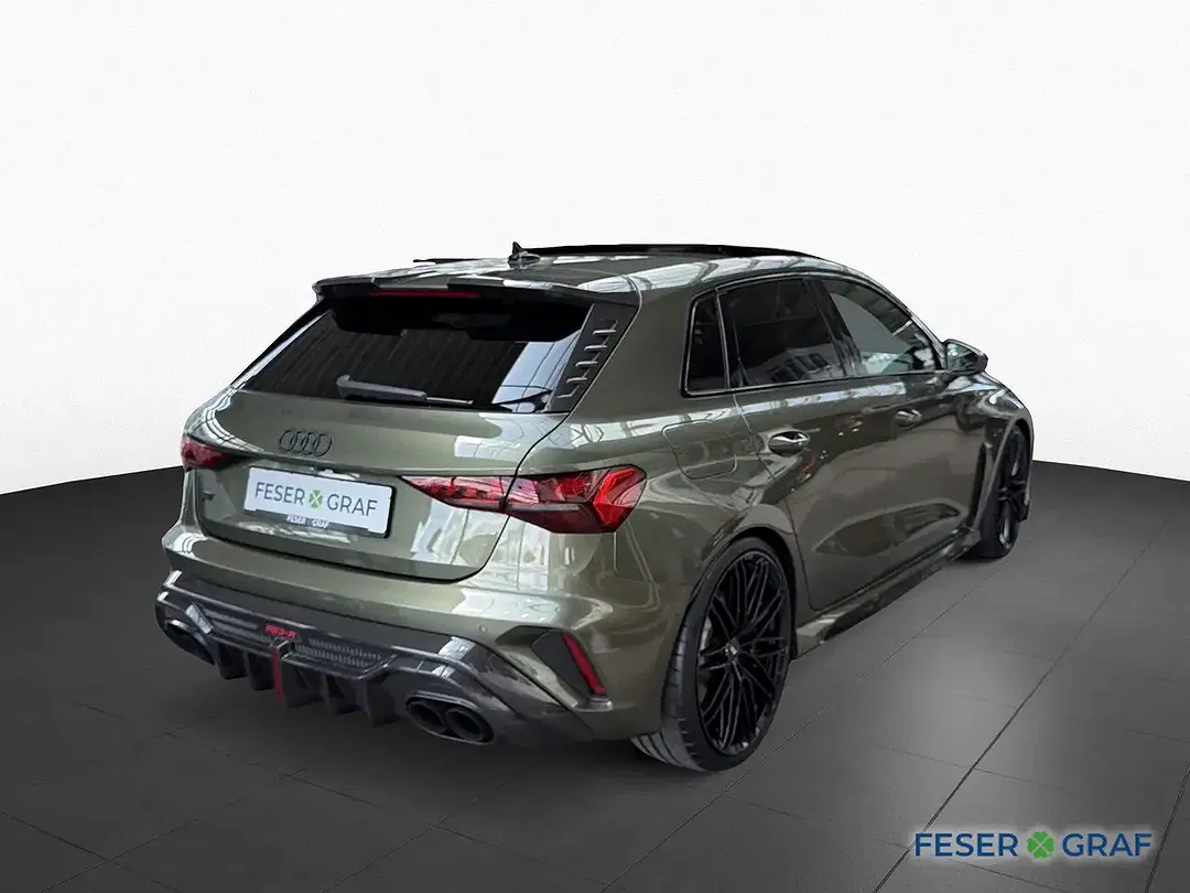 Audi RS3 - Thumbnail 6