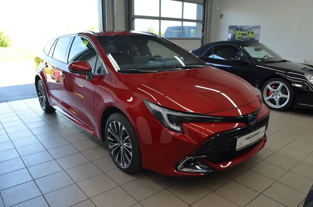 Toyota Corolla - Thumbnail 2