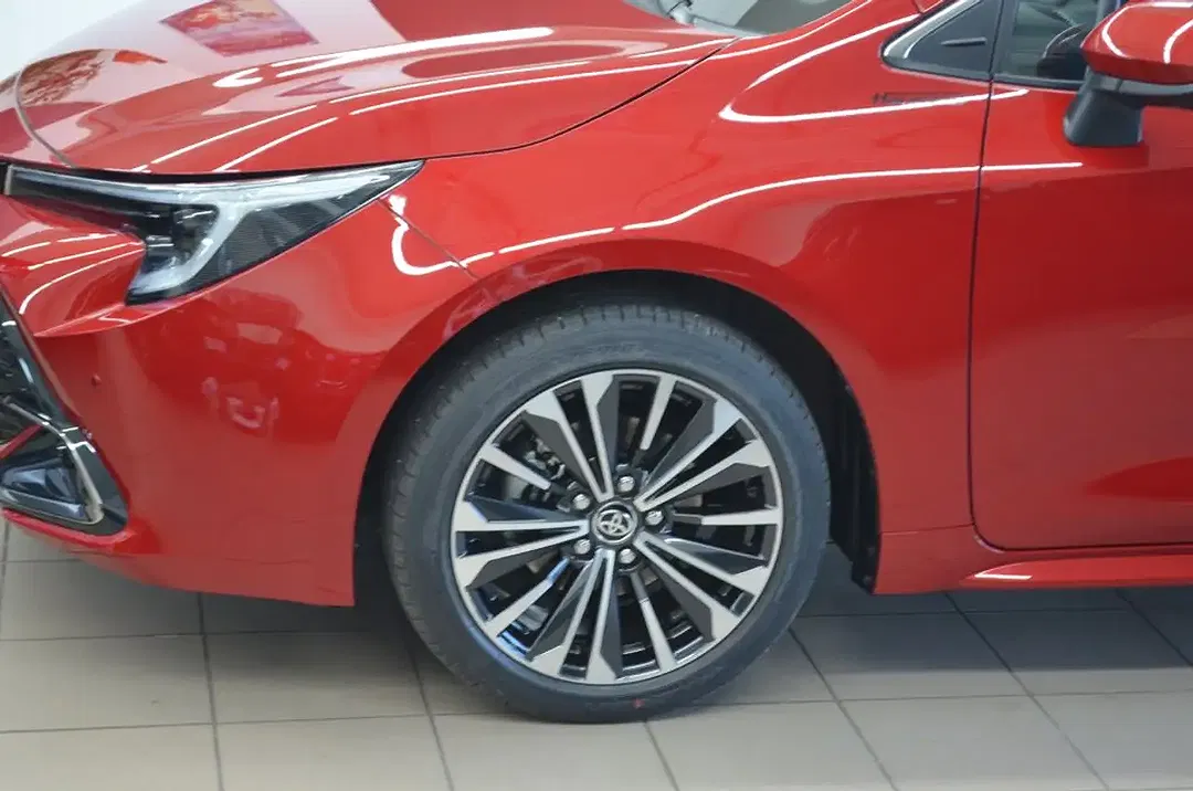 Toyota Corolla - Thumbnail 4