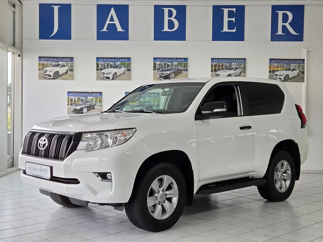 Toyota Land Cruiser - Thumbnail 1