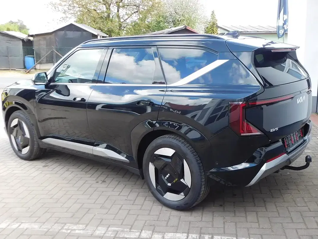 Kia EV5 - Thumbnail 3