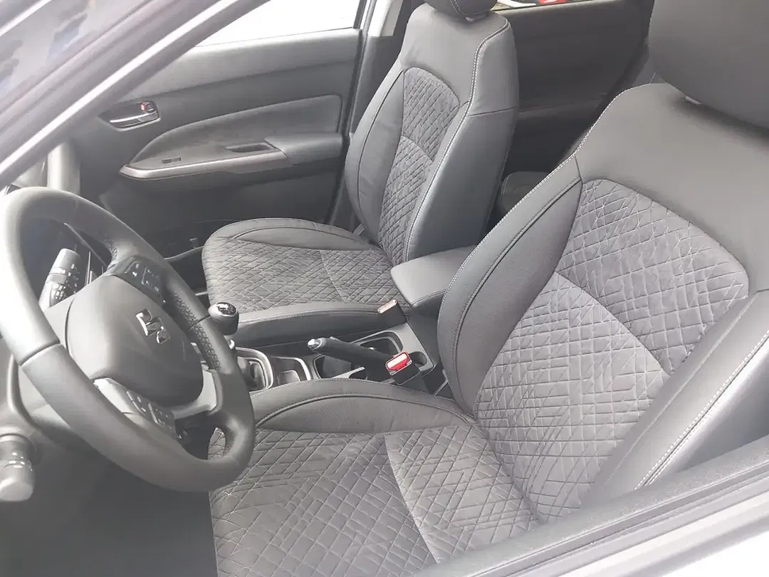 Suzuki Vitara - Thumbnail 9