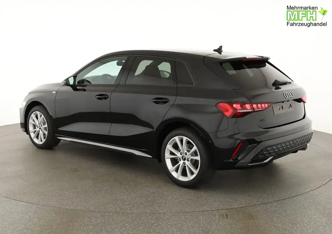 Audi A3 - Thumbnail 3