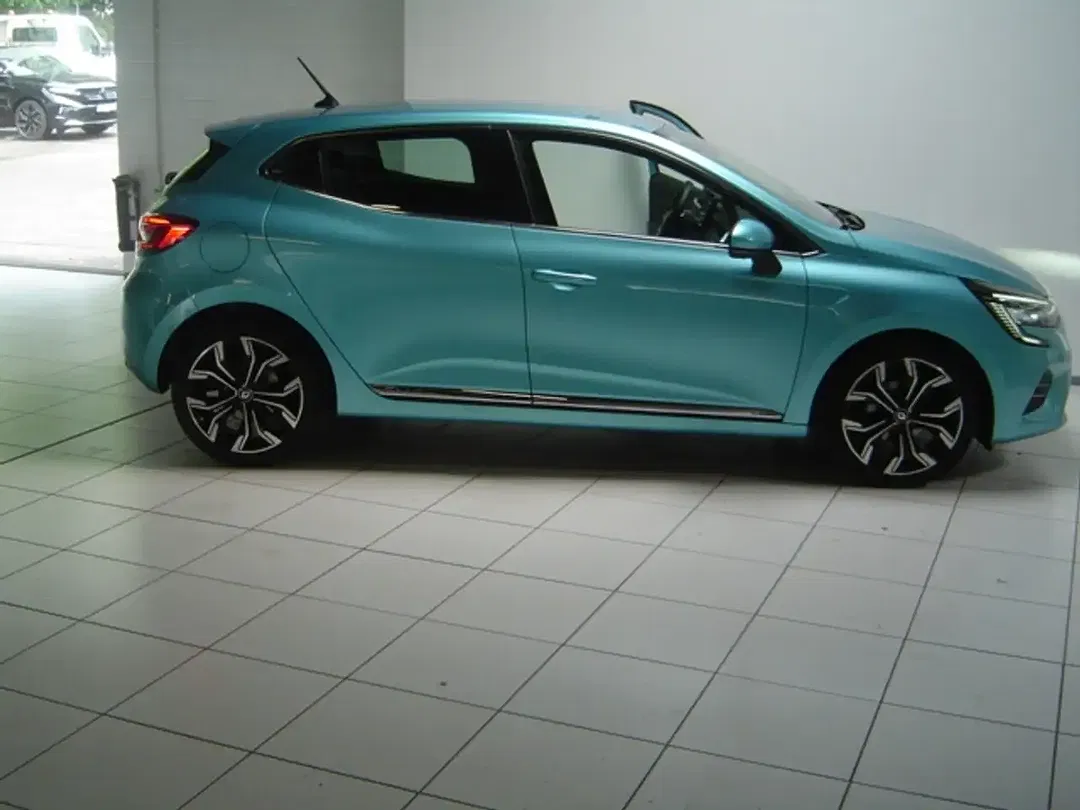 Renault Clio - Thumbnail 9