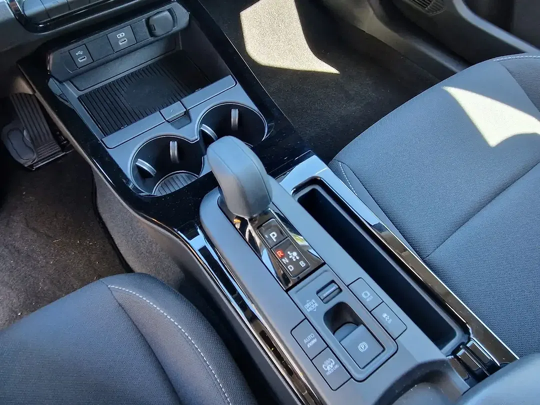 Toyota Prius - Thumbnail 16
