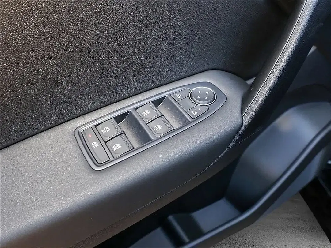 Renault Captur - Thumbnail 7