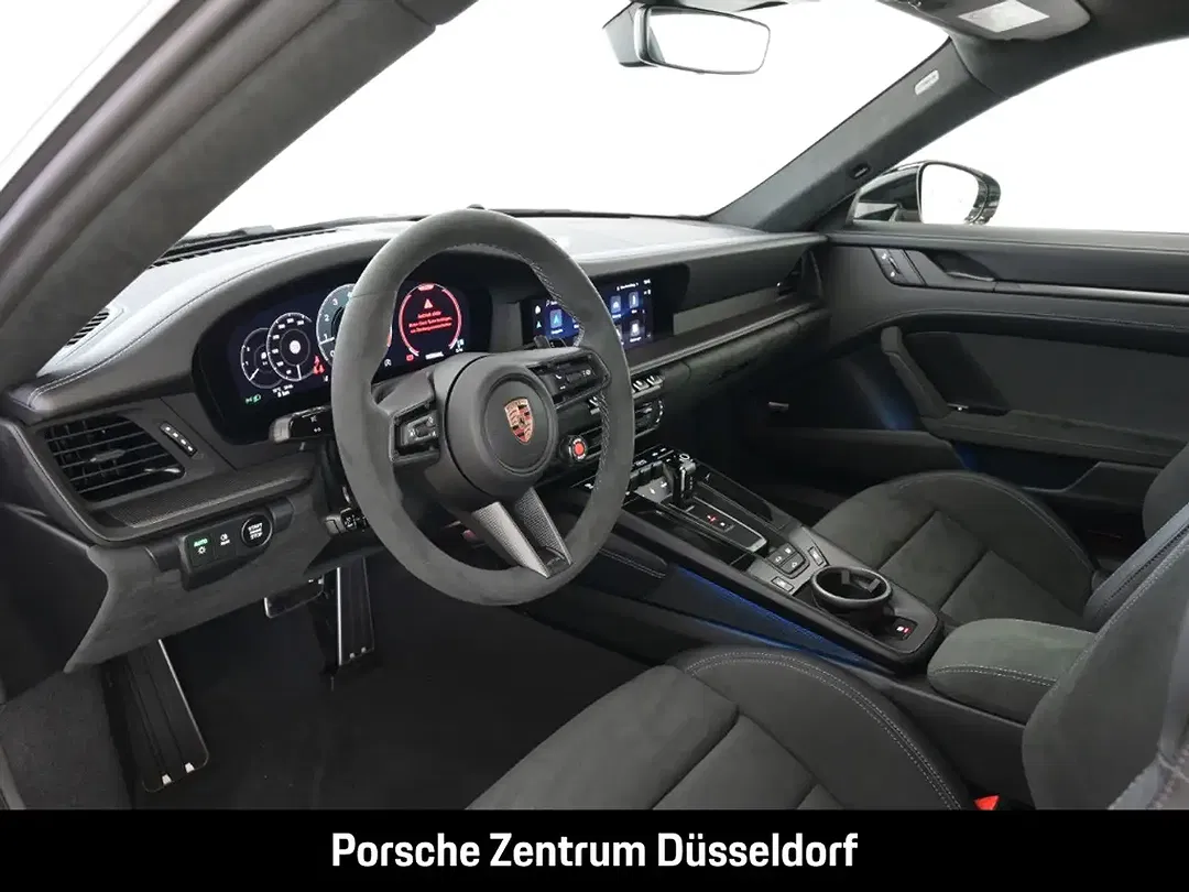 Porsche 992 - Thumbnail 11