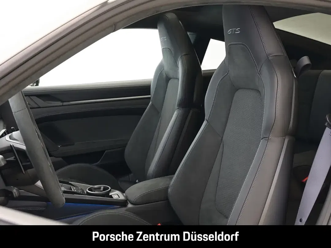 Porsche 992 - Thumbnail 12