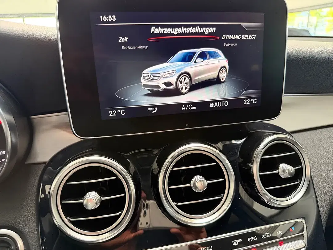 Mercedes-Benz GLC 250 - Thumbnail 19