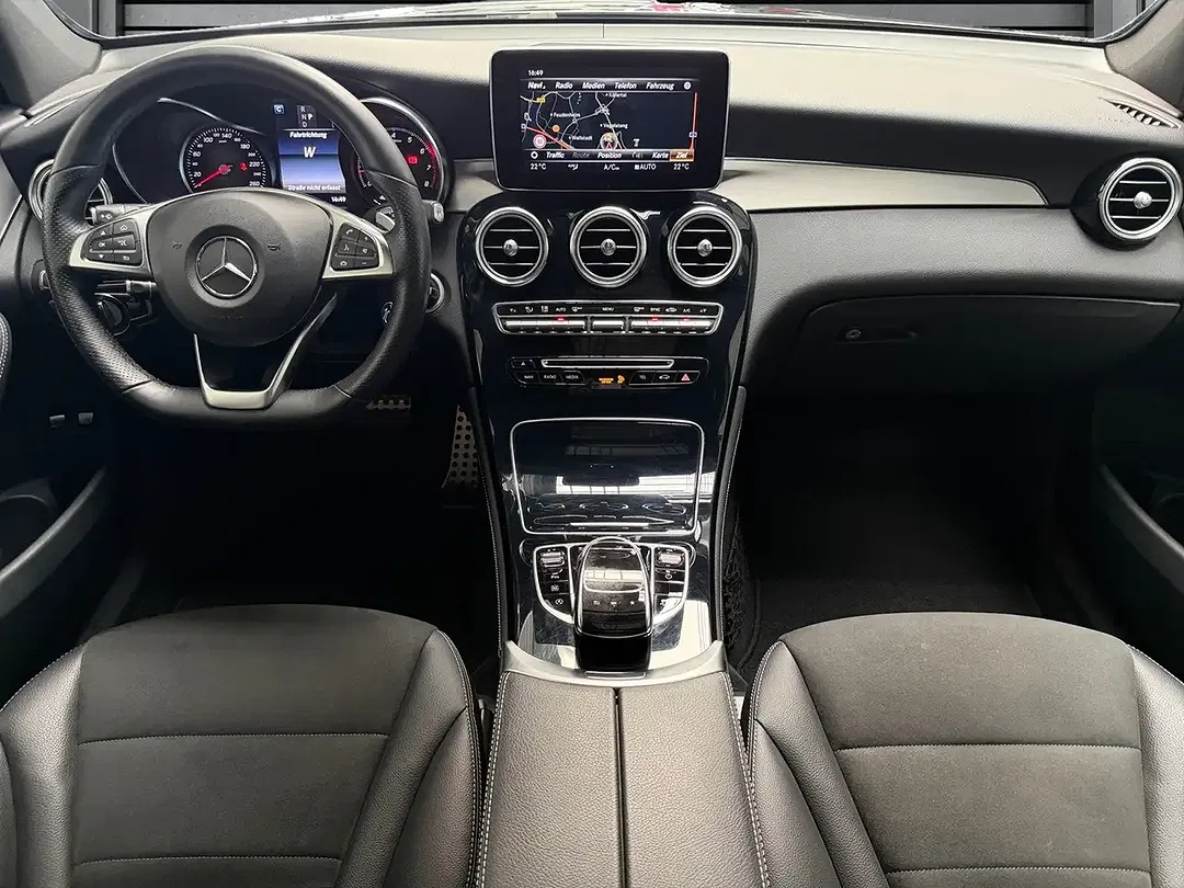 Mercedes-Benz GLC 250 - Thumbnail 4