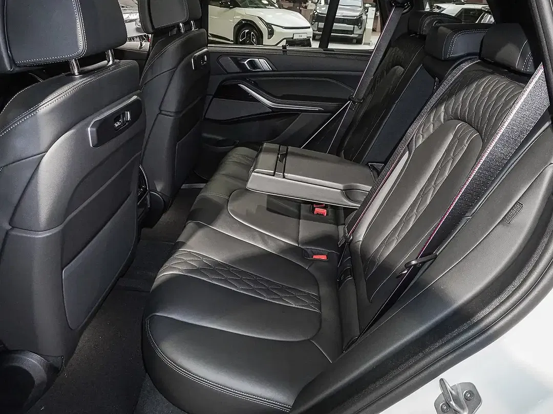 BMW X5 - Thumbnail 13