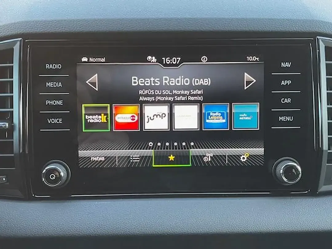 Skoda Karoq - Thumbnail 13